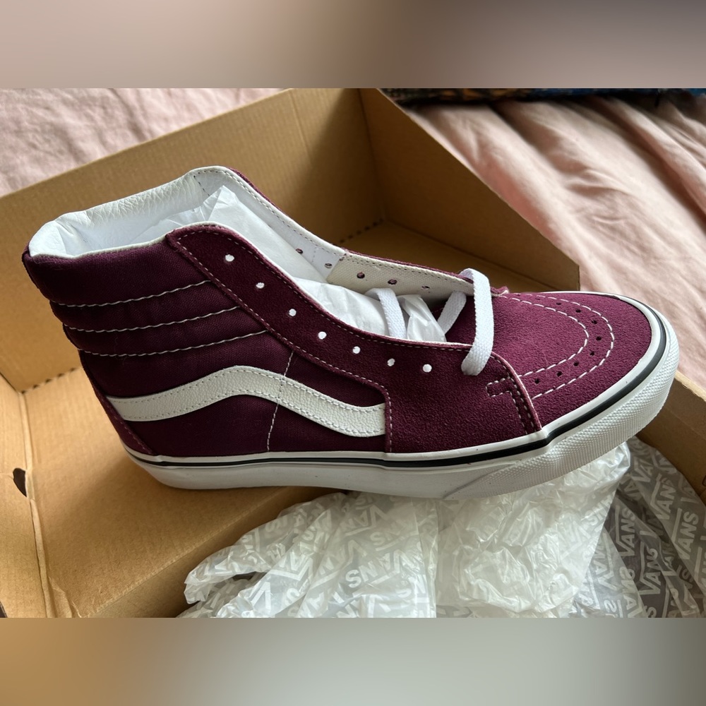 Grape high top Vans still in the box 💜